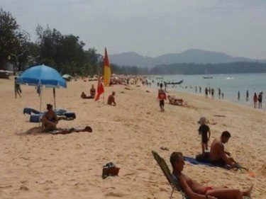 Sunbed Arrests at One Phuket Beach While Special Rules Apply at Patong