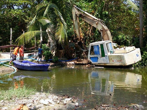 Clean-up of idyllic island off Phuket finally begins