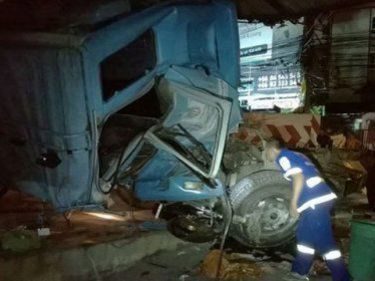 Phuket Truck Wrecked in Plunge Down Patong Hill: Photo Special