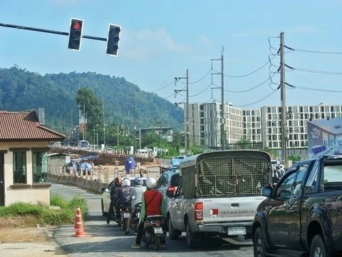 Q&amp;A: Retired couple: Help crossing the street!