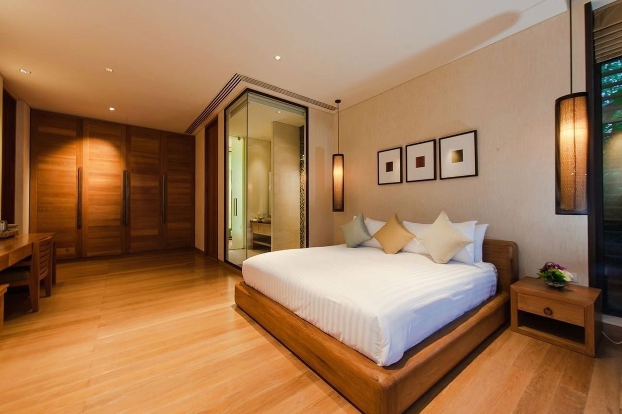 Тайцы квартиры. Спальня в тайском стиле. Тайский стиль в интерьере. Спальня в тайском стиле в квартире. Тайские квартиры интерьер.